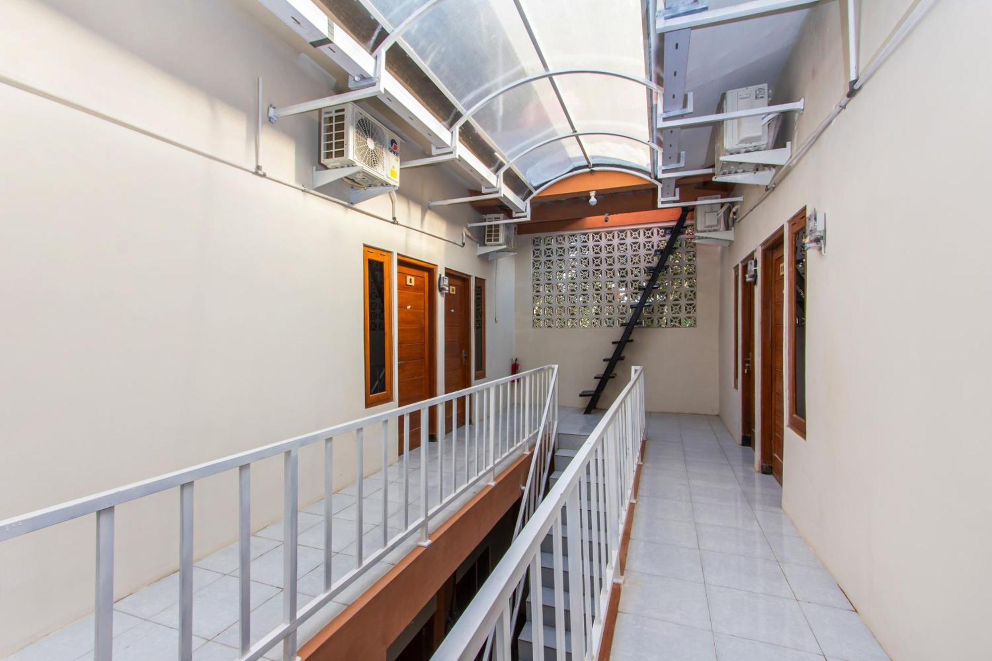 Oyo 1718 Homestay Wak Gobenk Salakan Εξωτερικό φωτογραφία
