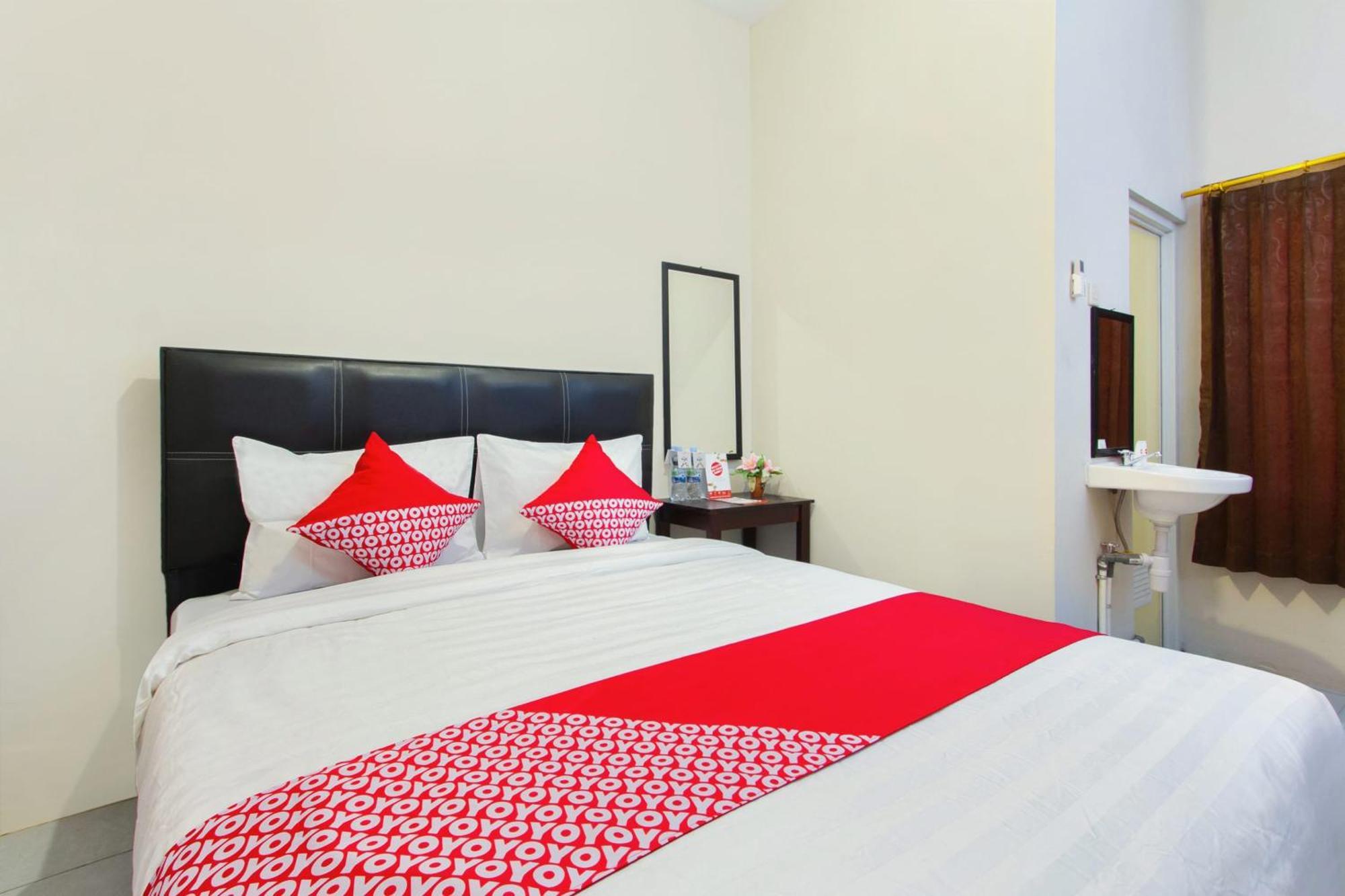 Oyo 1718 Homestay Wak Gobenk Salakan Εξωτερικό φωτογραφία