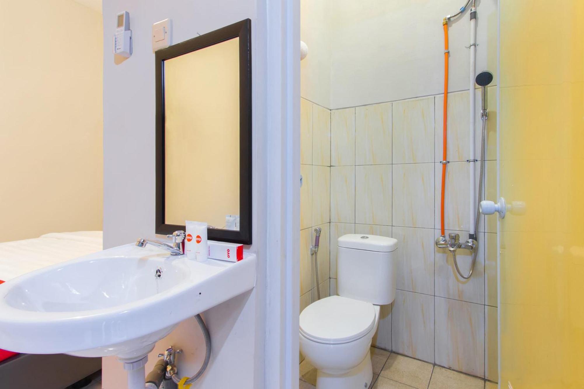Oyo 1718 Homestay Wak Gobenk Salakan Εξωτερικό φωτογραφία